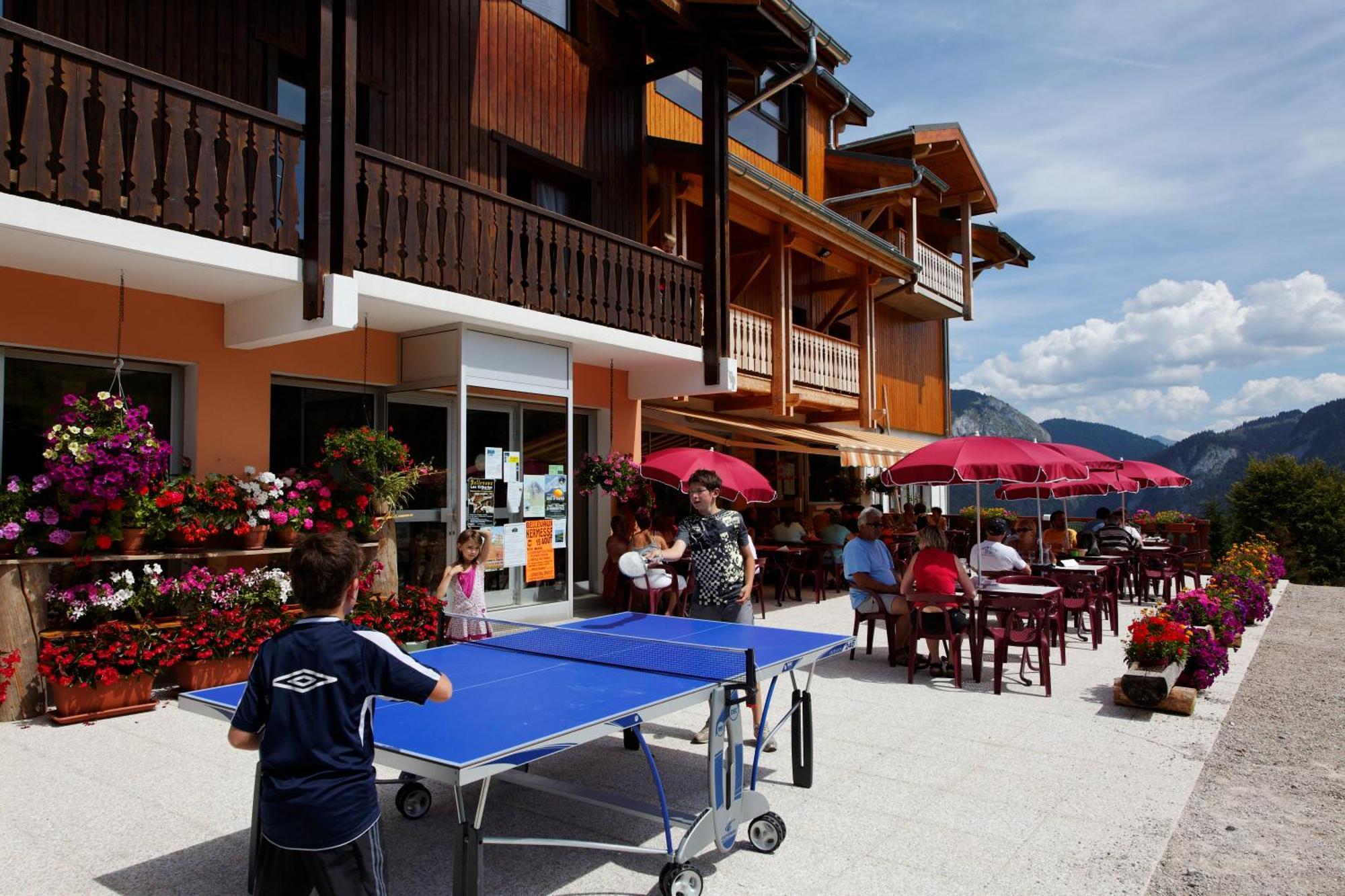 Hôtel les skieurs Bellevaux Exterior foto
